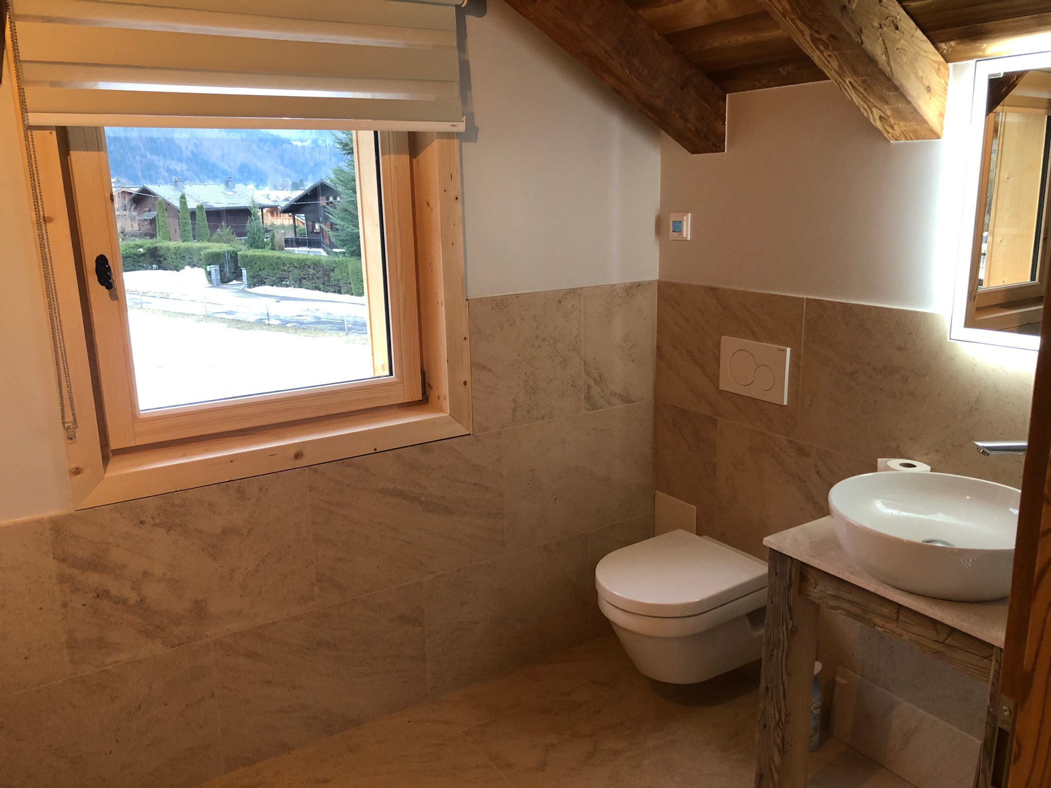 Upper Floor Ensuite Bathroom